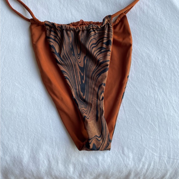 Good American Chai Reverse Ties Triangle Bikini Top & Bottom Size 1 / US small - Picture 6 of 12